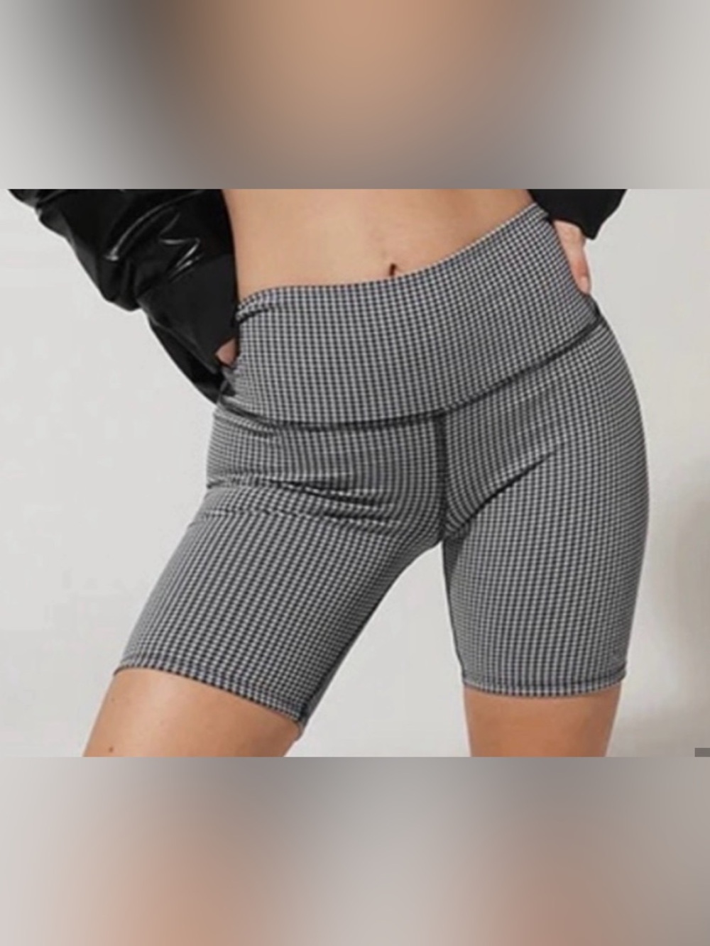 ALO Yoga Houndstooth High-Waist Bike Shorts - Black/White